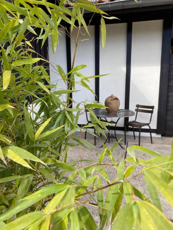 Ostal 158 Acomodação com café da manhã Le Barp Exterior foto